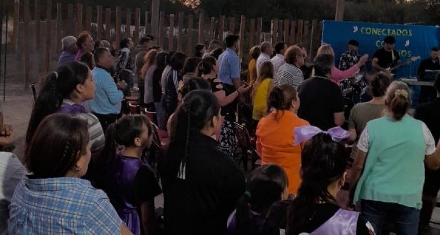 “Conectados con Dios”: Un Fin de Semana de Fé y Comunidad en la Iglesia Semilla de Fe