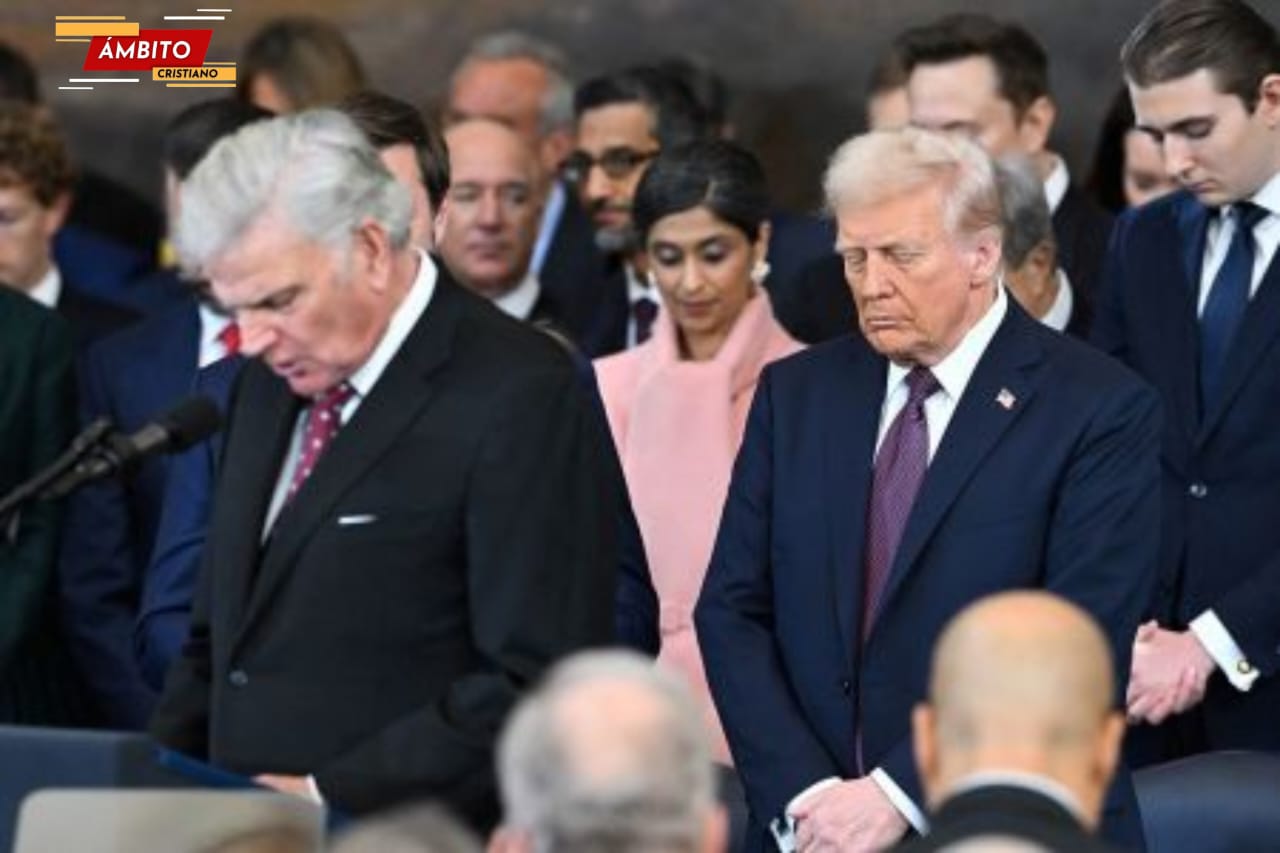 Franklin Graham destaca la fidelidad de Dios en oración durante inauguración de Trump