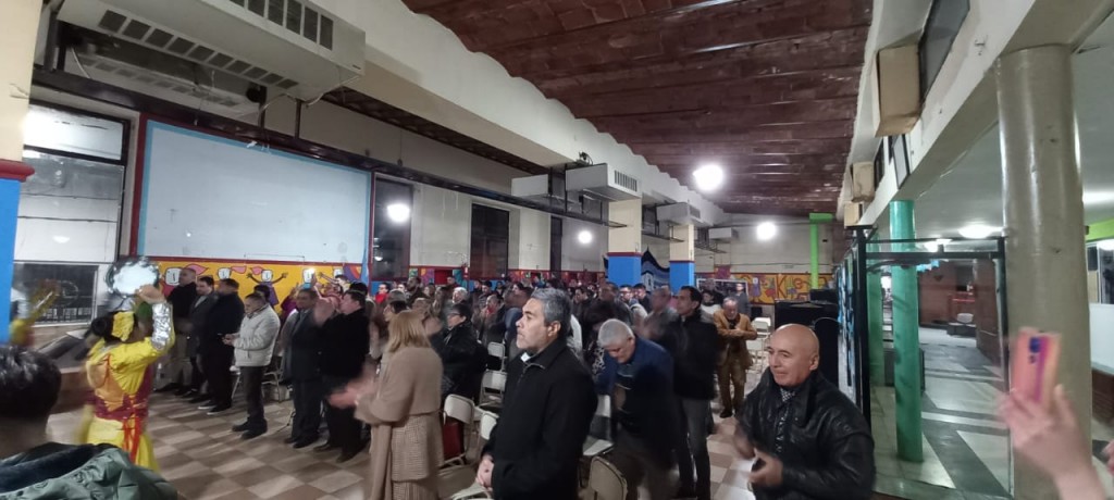 Emotiva Santa Cena en la Ciudad de San Luis : Líderes Religiosos se Unen en Comunión y Fe