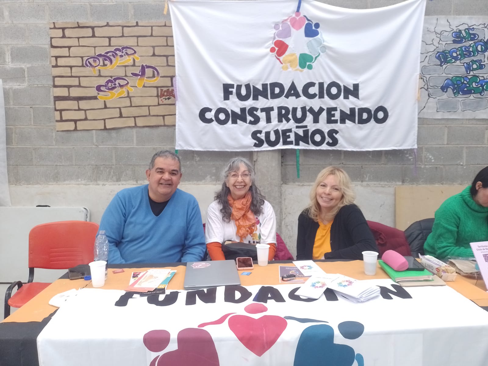 ¡Fundacion  Construyendo Sueños un acto de  amor y esperanza.