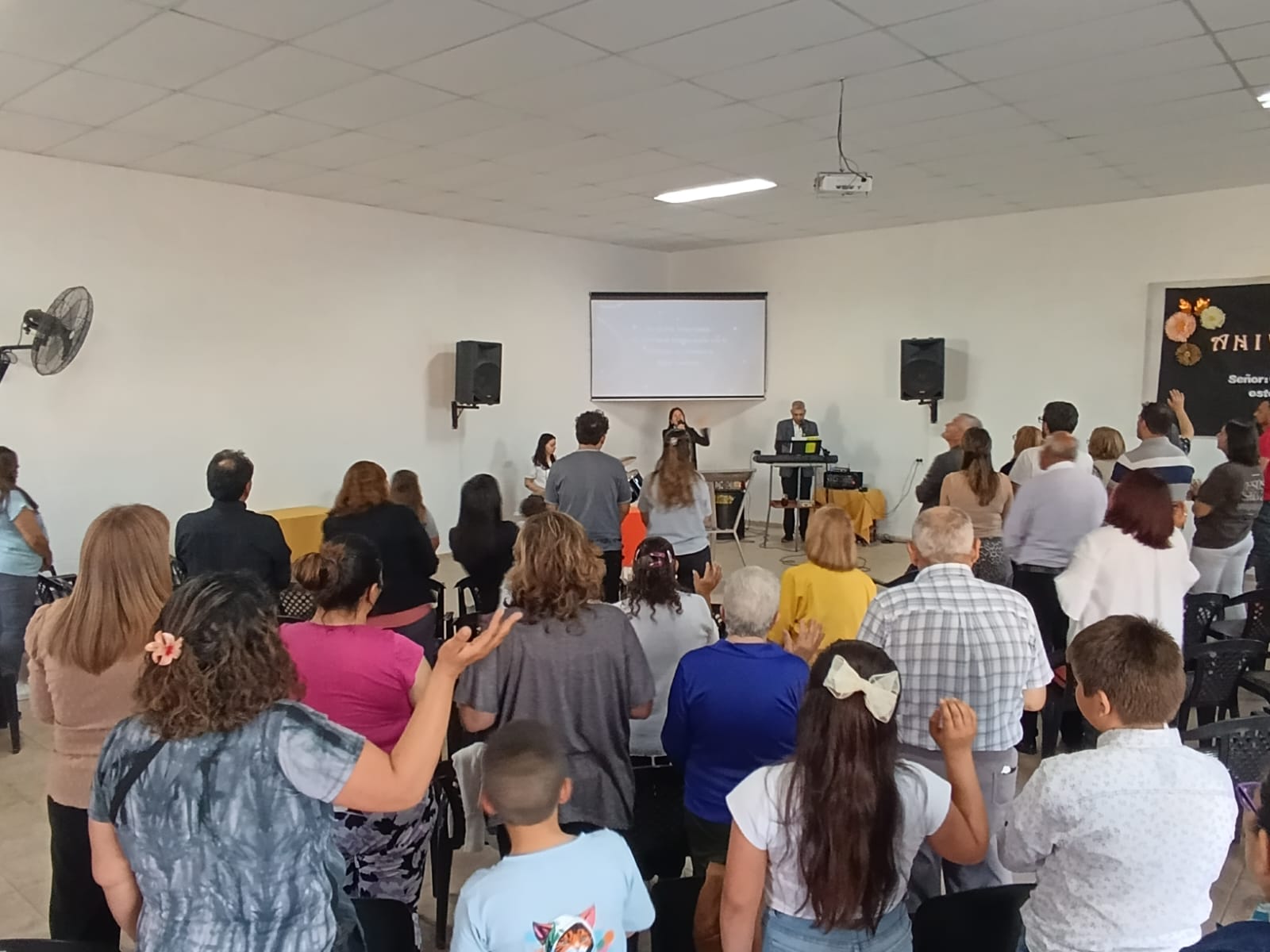 Iglesia Vida en Fe Celebra 12 Años de Compromiso y Crecimiento Comunitario en Luján