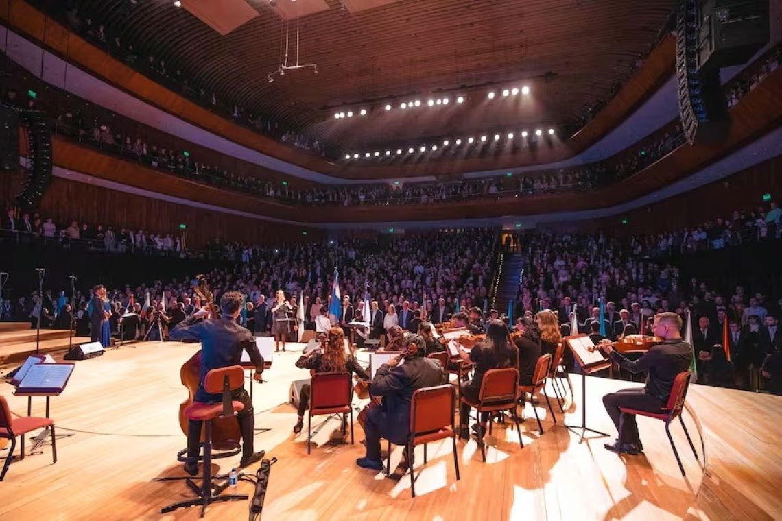 Las Iglesias Evangélicas celebraron su día en el Palacio Libertad, en Buenos Aires