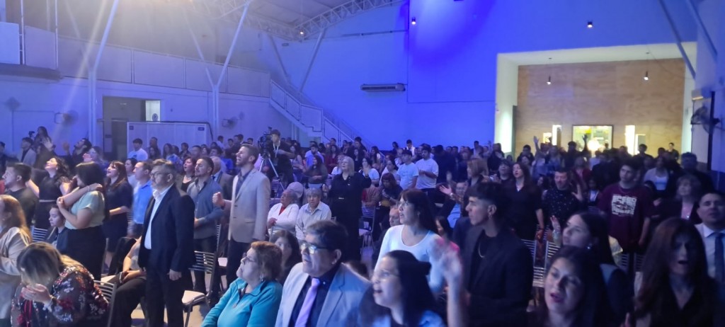 El Ministerio CMV celebró su 25° aniversario con una noche de gala